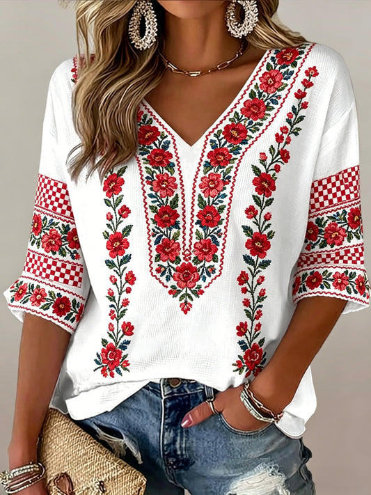 Ženska umjetnička tisak majica s V-izrezom u bojama hrvatske zastave