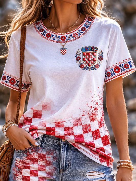 Ženska majica s hrvatskim cvjetnim umjetničkim uzorkom