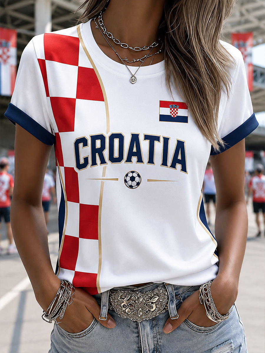Umjetnička tiskana majica s motivom navijanja na ženskoj hrvatskoj nogometnoj utakmici